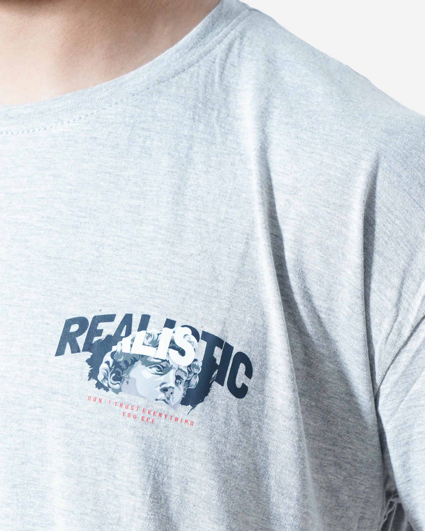 Realistic oversized Tee