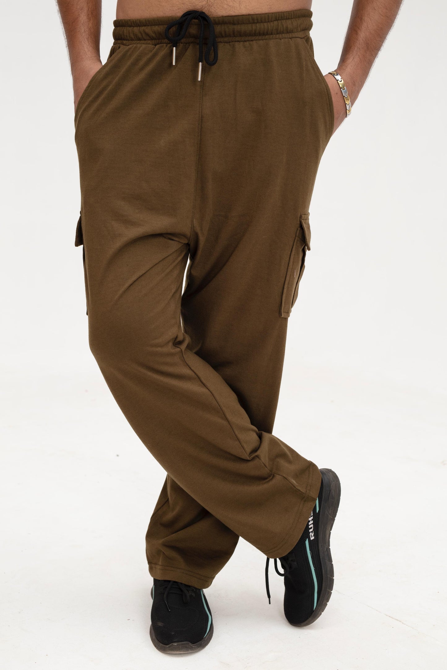 Dark olive cargo trouser
