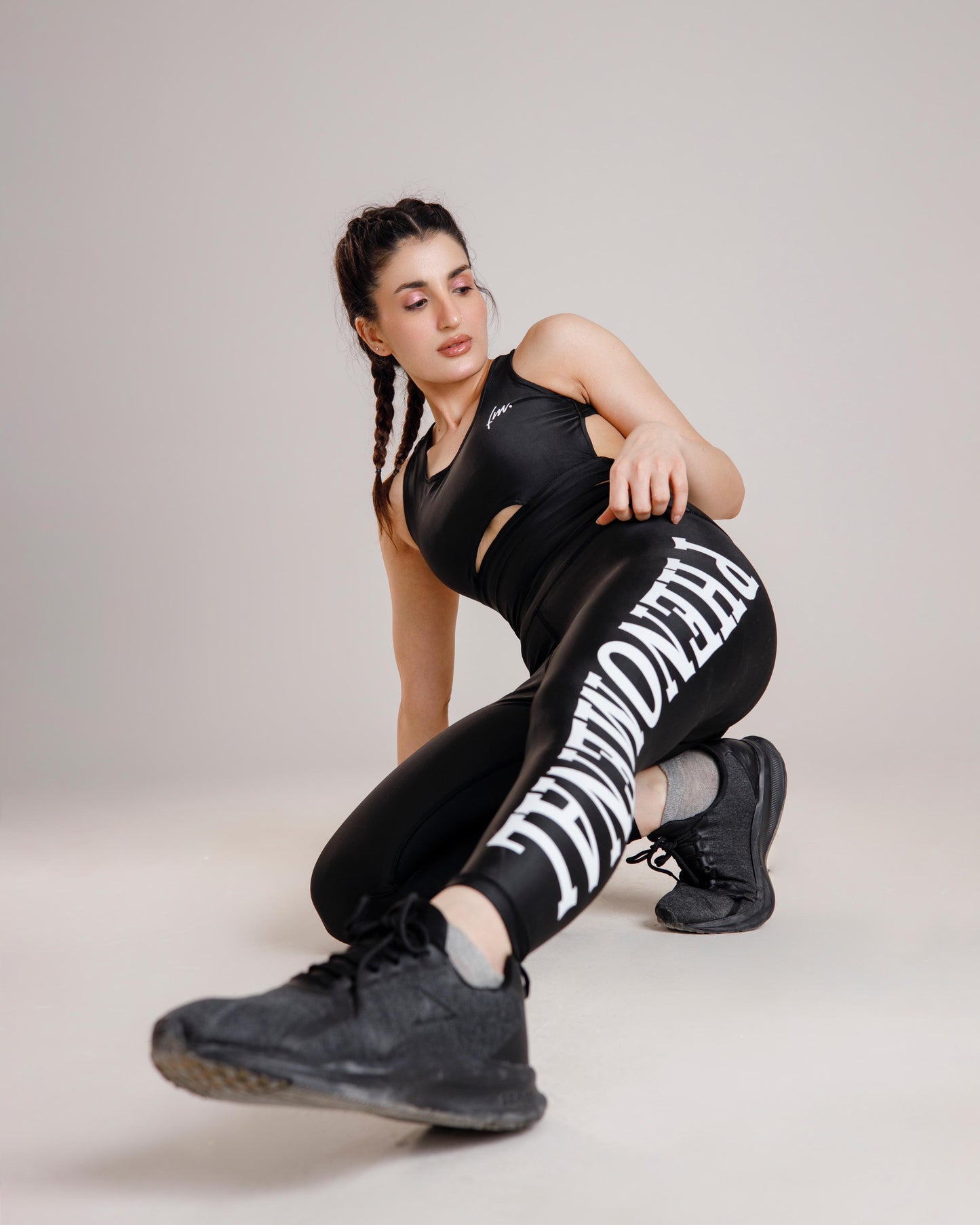 Black phenominal legging