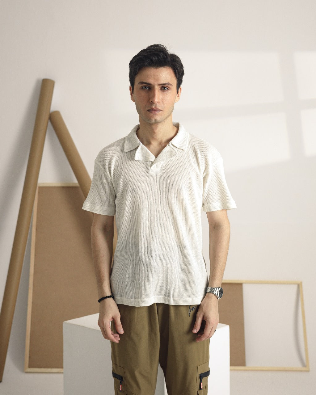 White camp collar  polo shirt