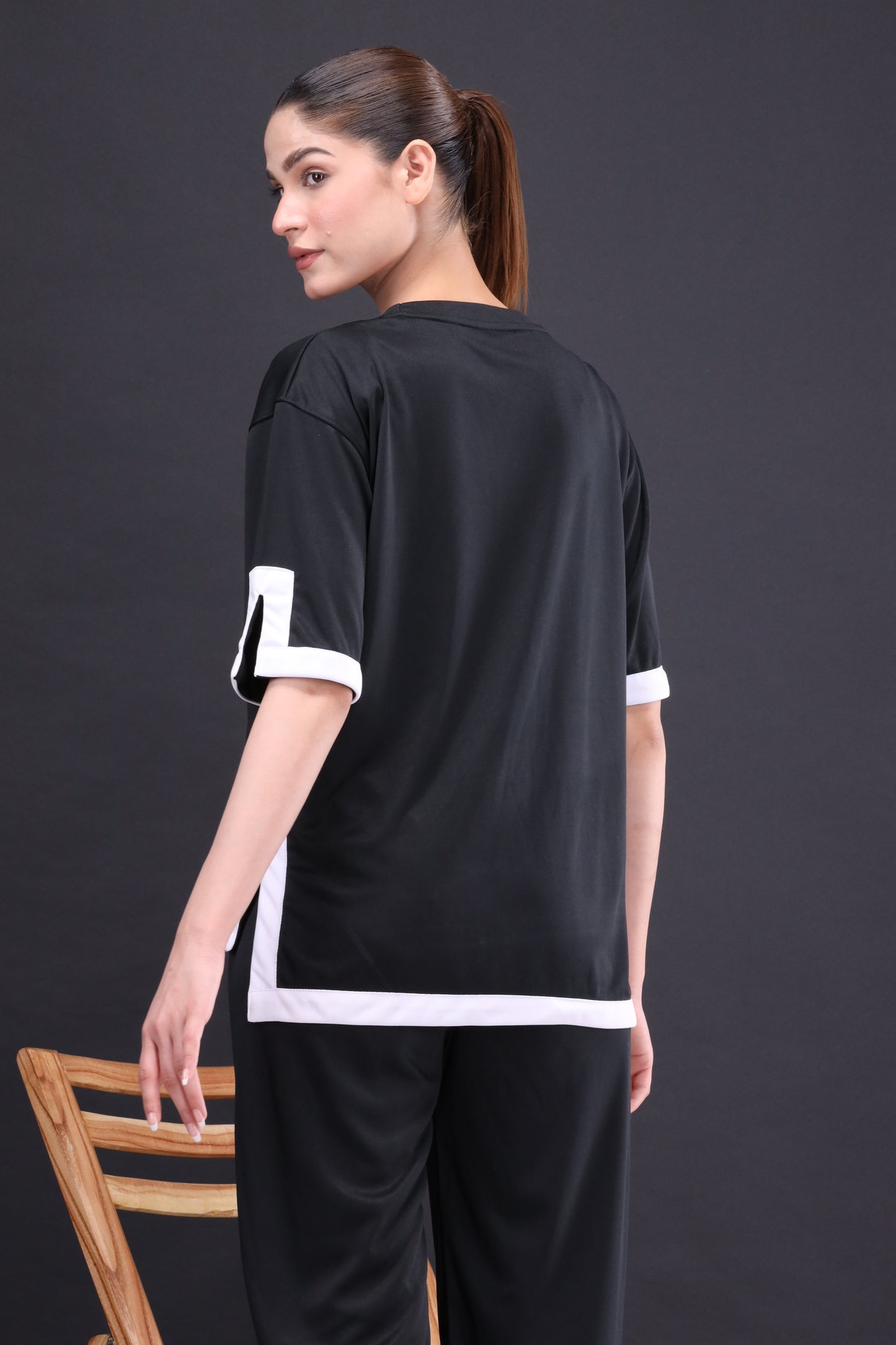 Black contrast cord set