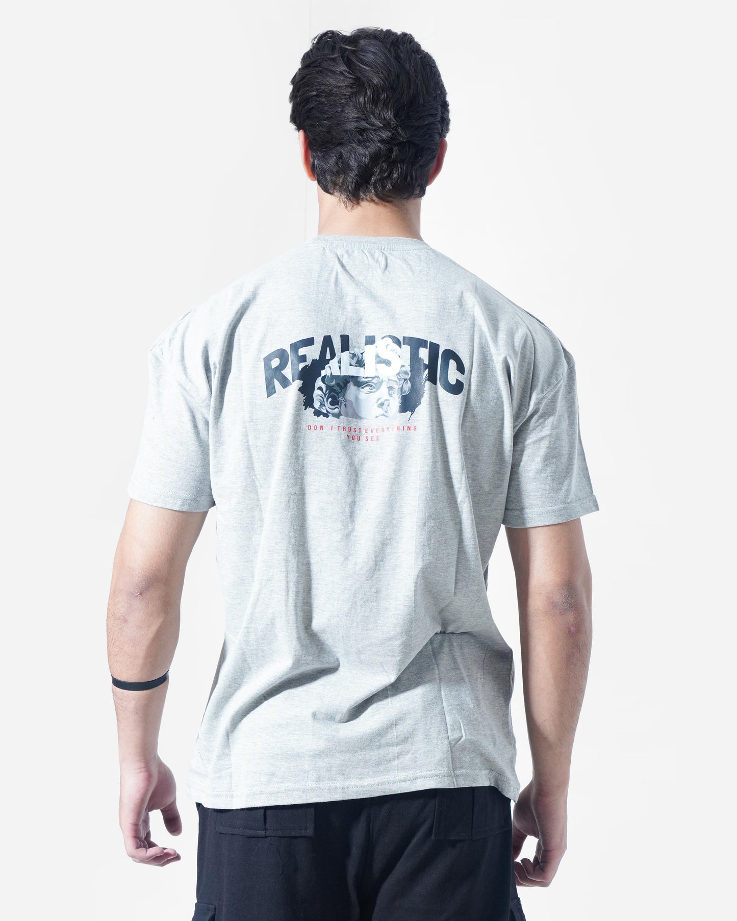 Realistic oversized Tee