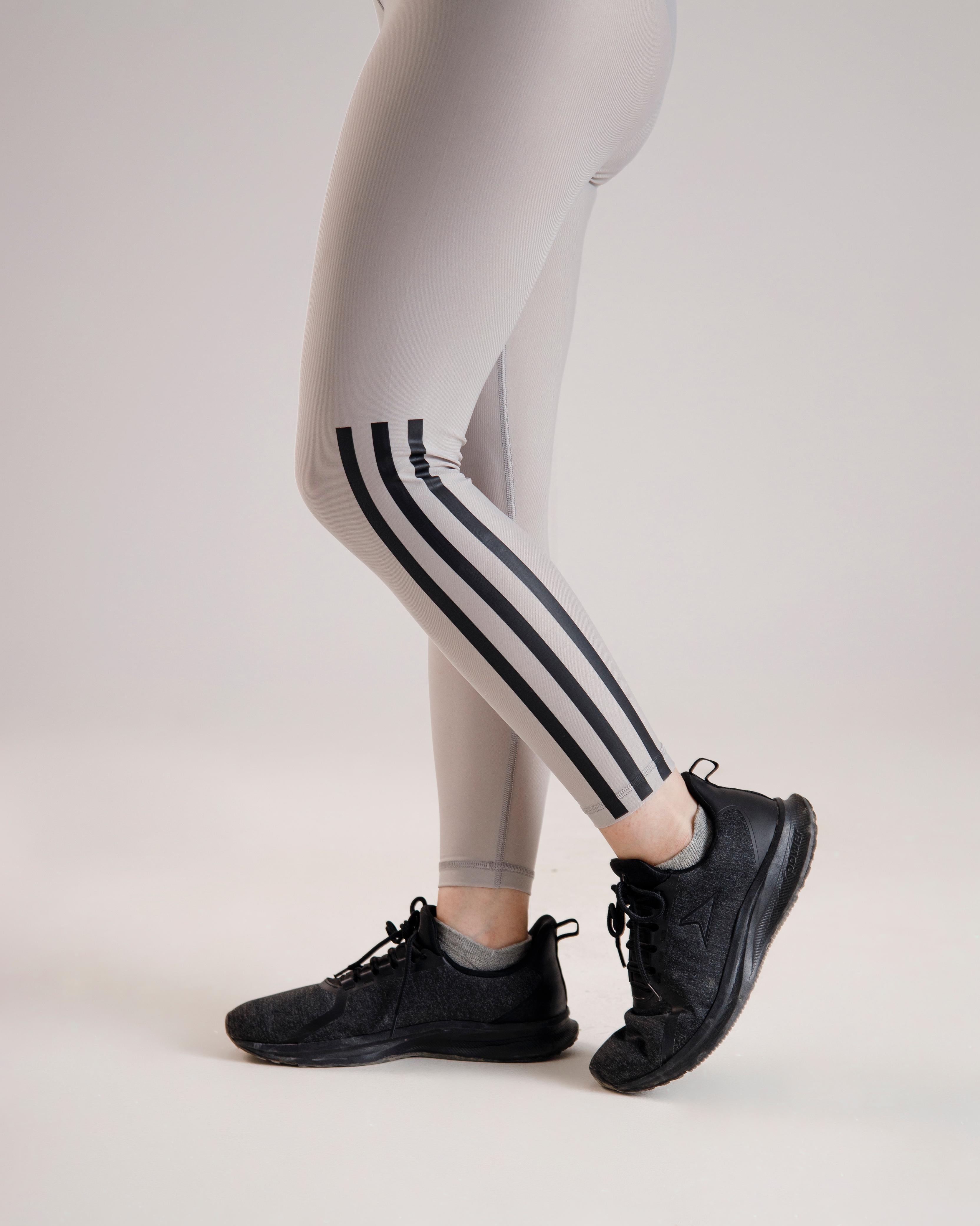 Light grey black stripped legging