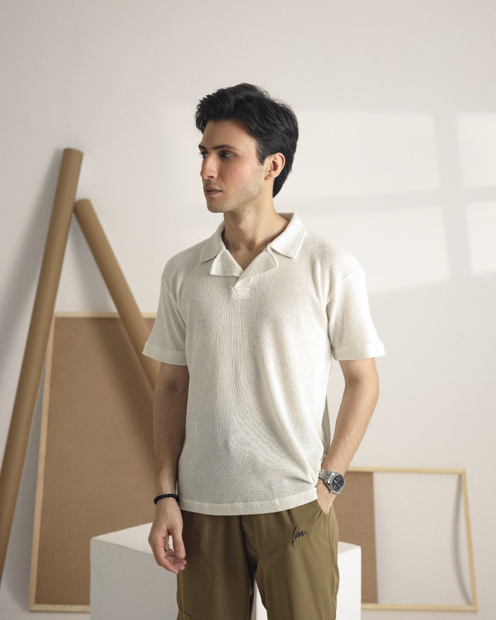 White camp collar  polo shirt